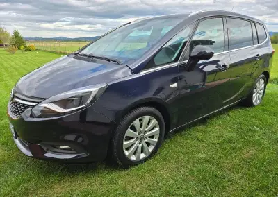 Opel Zafira – 2019, 232 000 km
