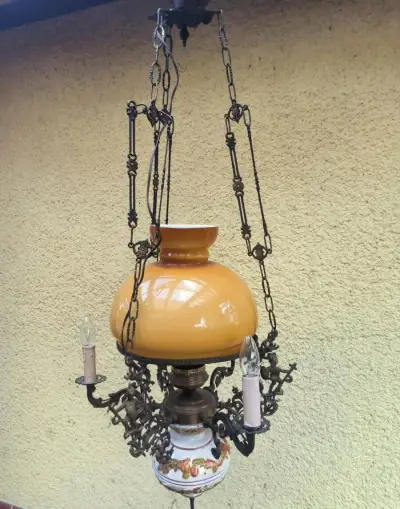 Mosazný lustr