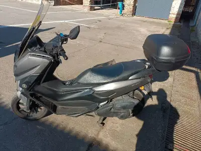 Yamaha n max 125