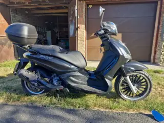 Piaggio Beverly 300