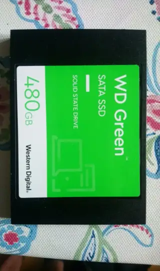 Nefunkční WD green 2.5 480MB
