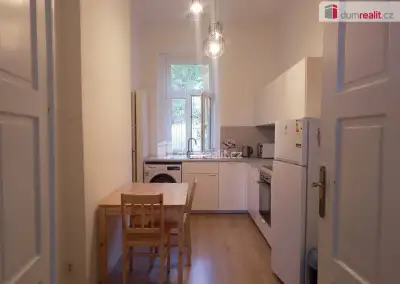Pronájem bytu 1+1, 39 m2, ul. Na Vyhlídce, Karlovy Vary