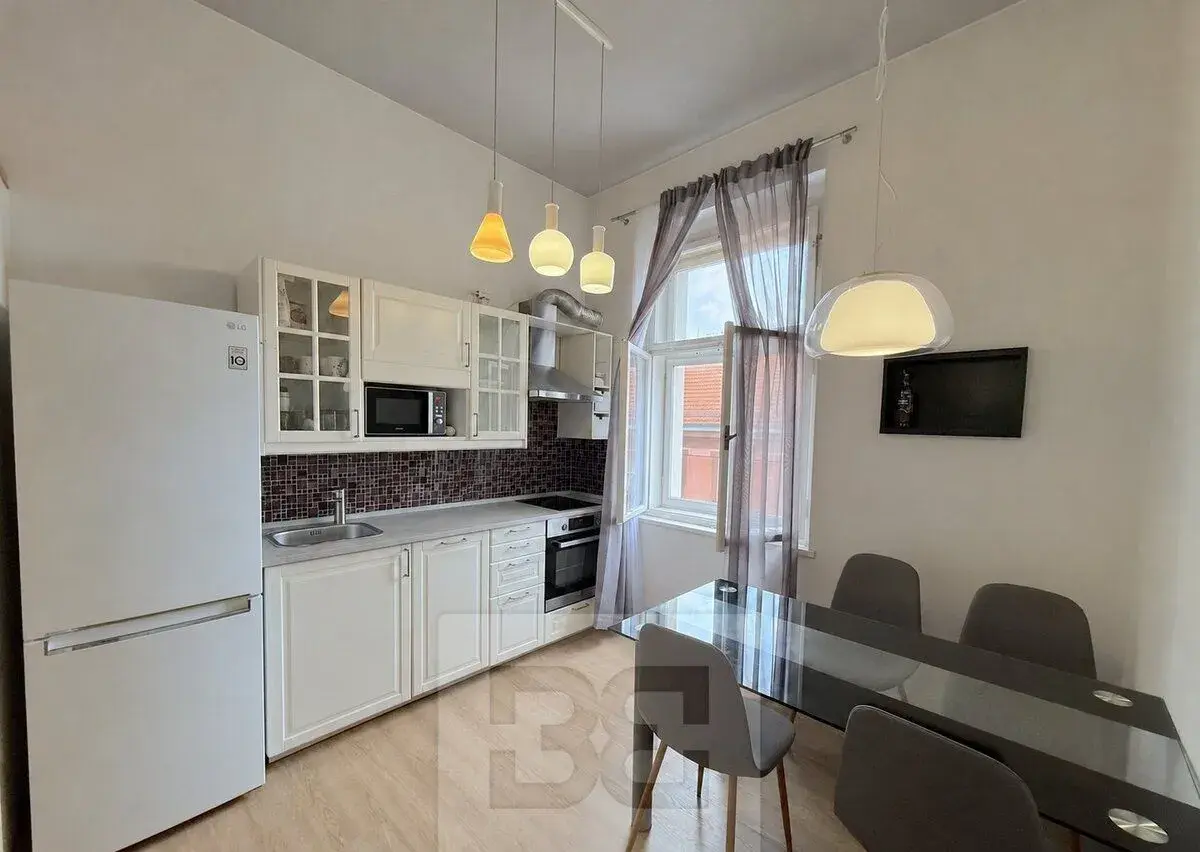 Pronájem bytu 2+kk 40 m², Praha - Žižkov, ev.č. N09896