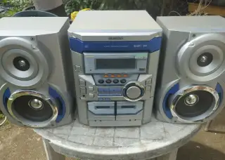 Sharp CD-BA250,Aiwansx-r51,Panasonic SA-PM04,LG,radia