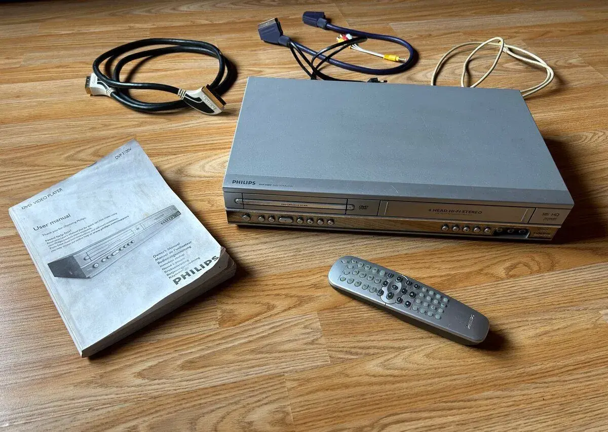 Combo DVD přehrávač a VHS videorekordér Philips + ovladač