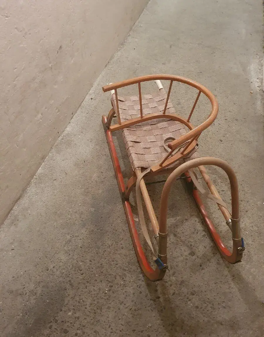 Dětskě sáňky