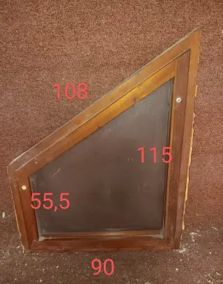 Dřevěné okno č.8