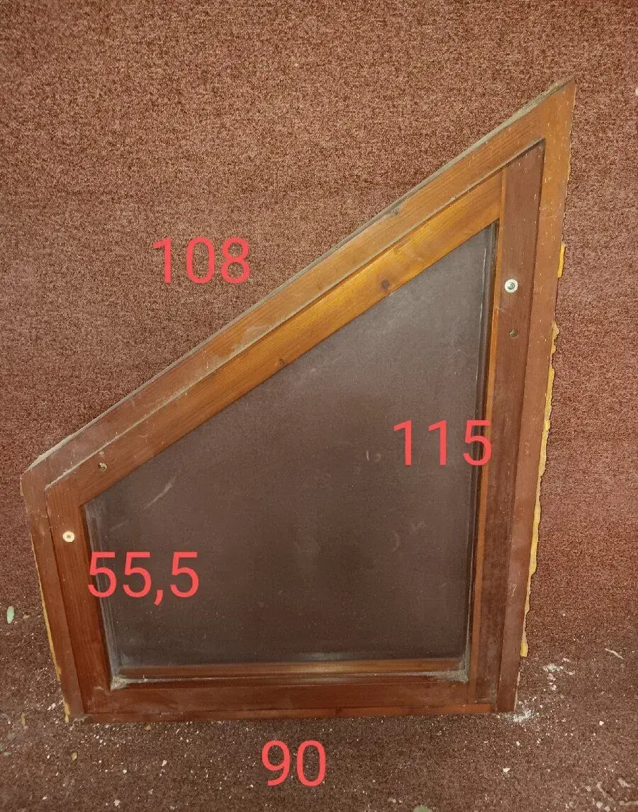 Dřevěné okno č.8