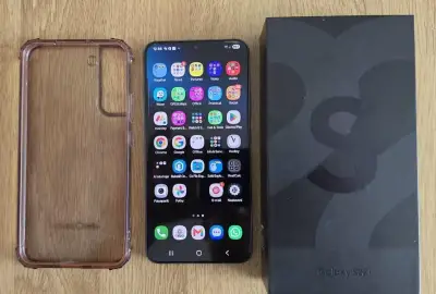 Samsung Galaxy S22+ 256GB 5G černý - top stav
