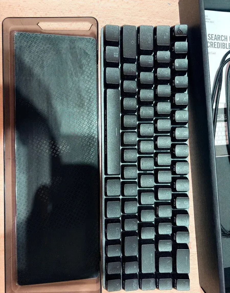 Asus rog falchion sce