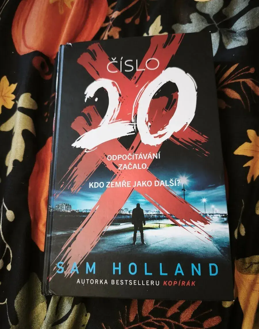 Číslo 20 – Sam Holland