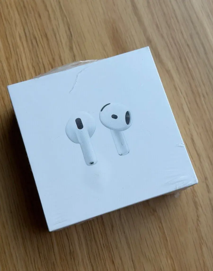 Apple Airpods 4 nové nerozbalené