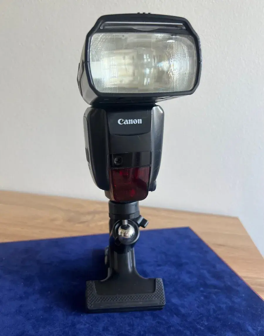 Canon Speedlite 600EX-RT E-TTL II profi blesk + skřipec