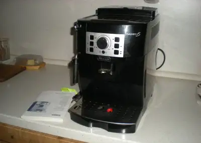 kávovar Delonghi Magnifica S