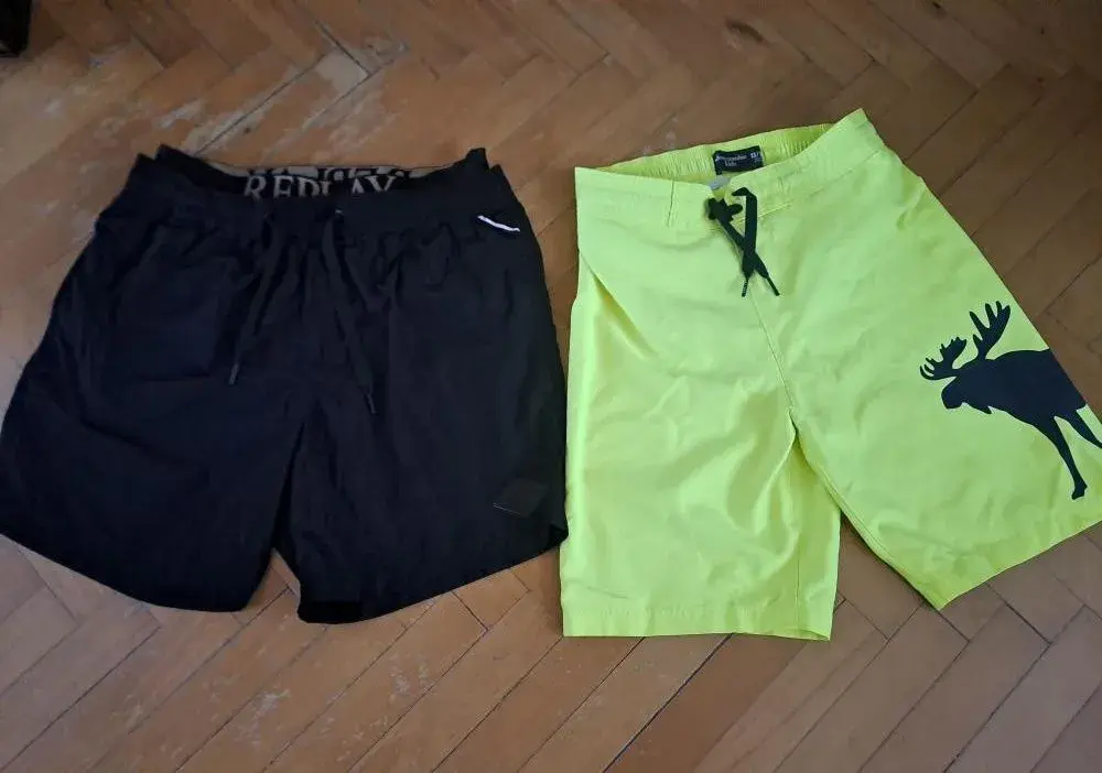 2x Značkové Plavkové kraťasy vel S.