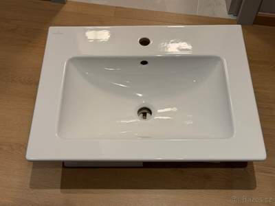 Umyvadlo Villeroy & Boch Venticello 65×50 cm