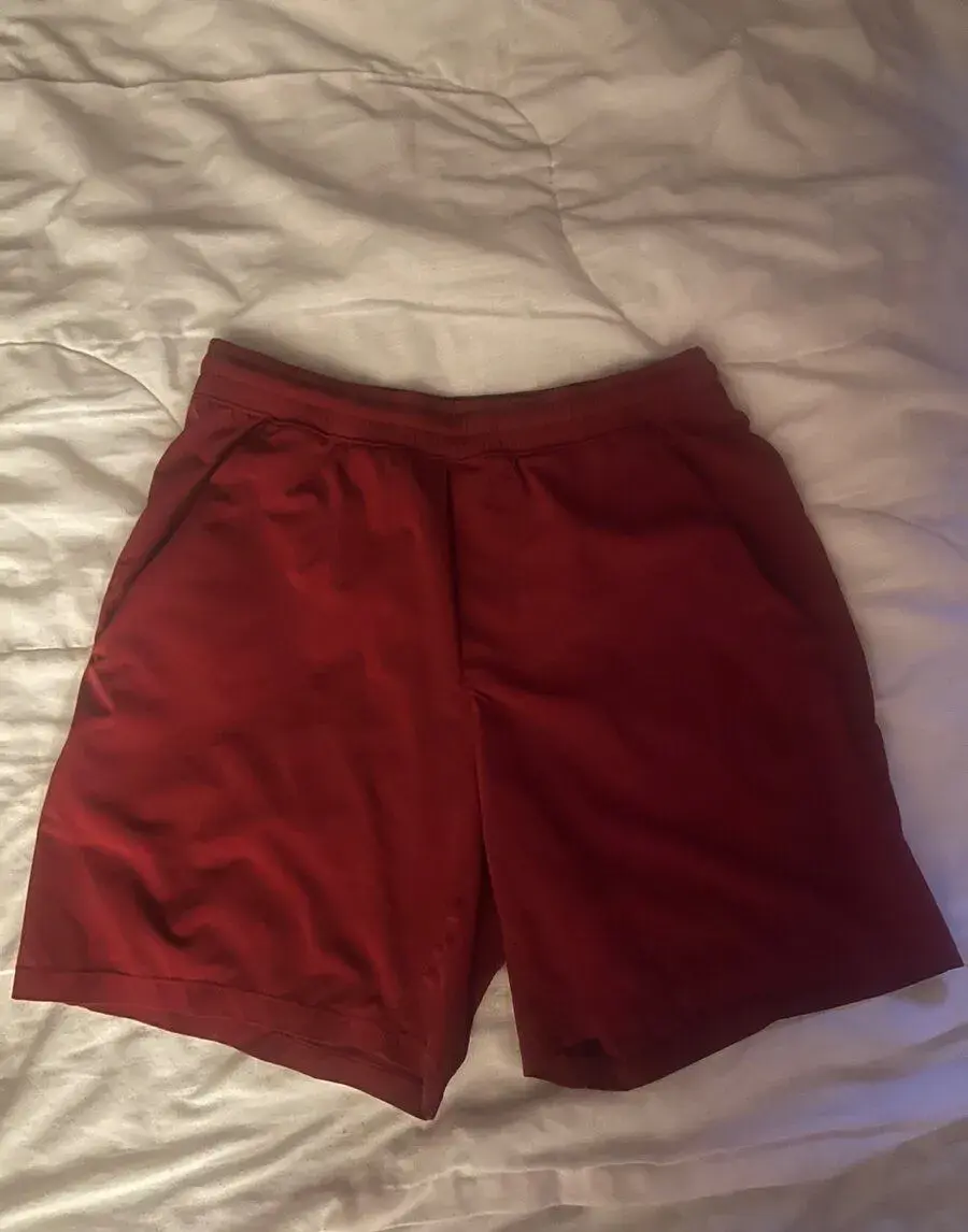 Krásné kraťasy Lululemon