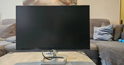 Monitor Philips 24" Full HD IPS