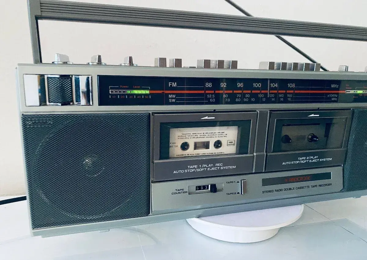 Radiomagnetofon/boombox Radiotone RDX 330L, 80. léta