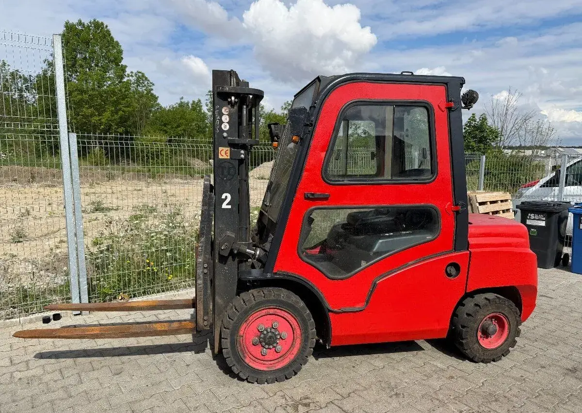 DESTA - EP Forklift CPCD35T-8