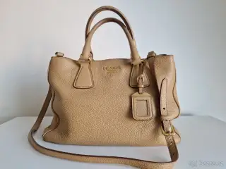 Prada kabelka