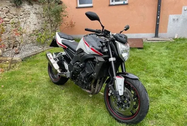 Yamaha FZ1N