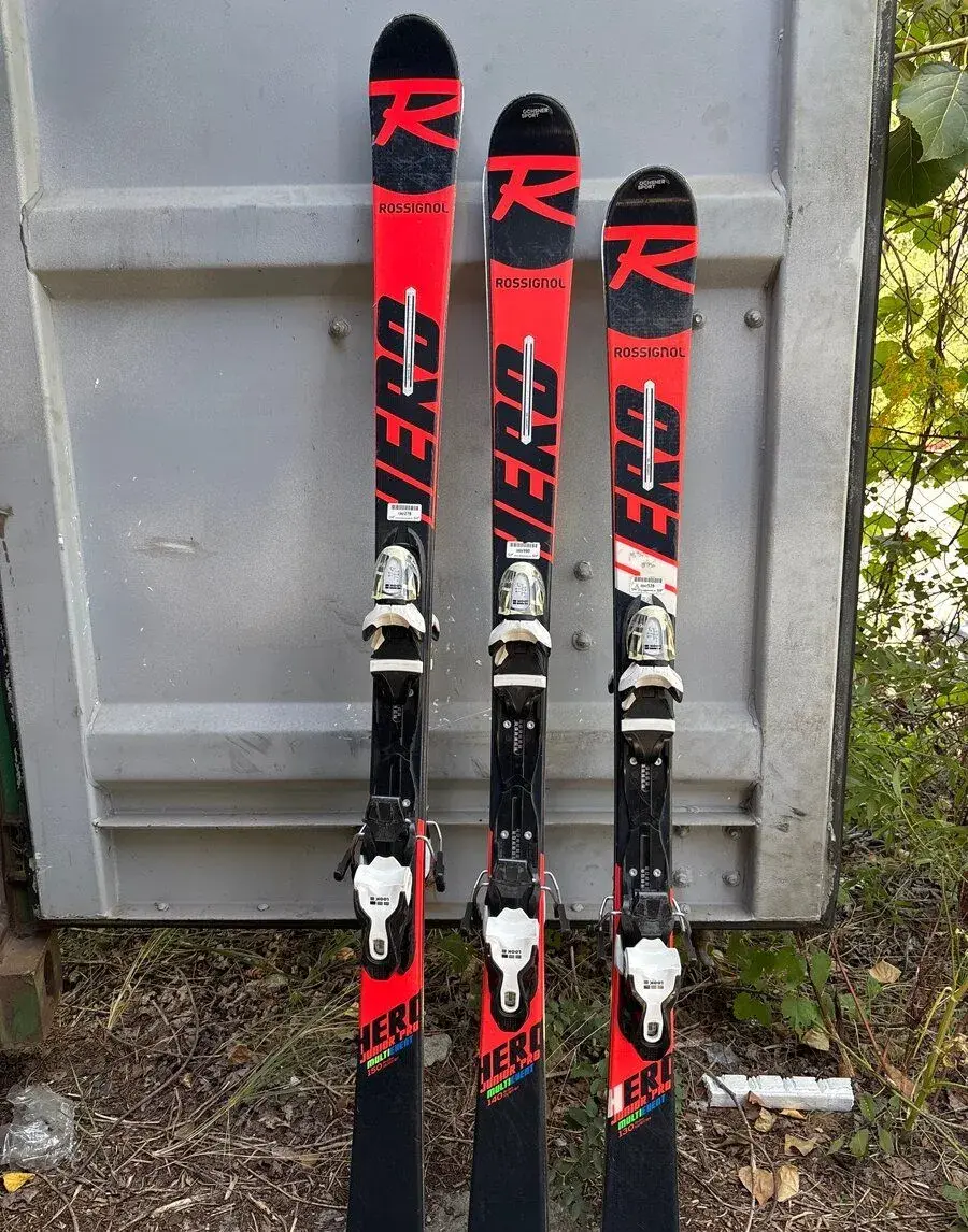 Juniorské lyže Rossignol Hero - 130 až 150cm