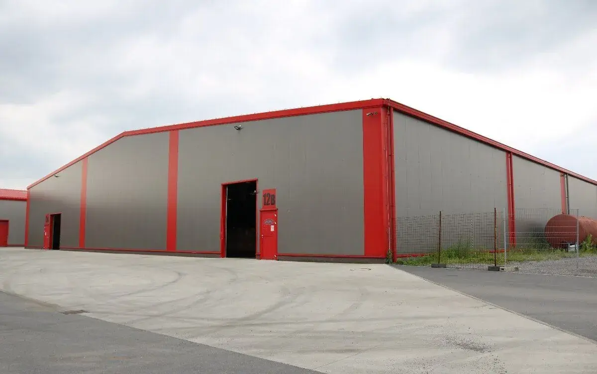 Pronájem SKLADY ,obchodních prostor v Bohumíně, 2200 m2