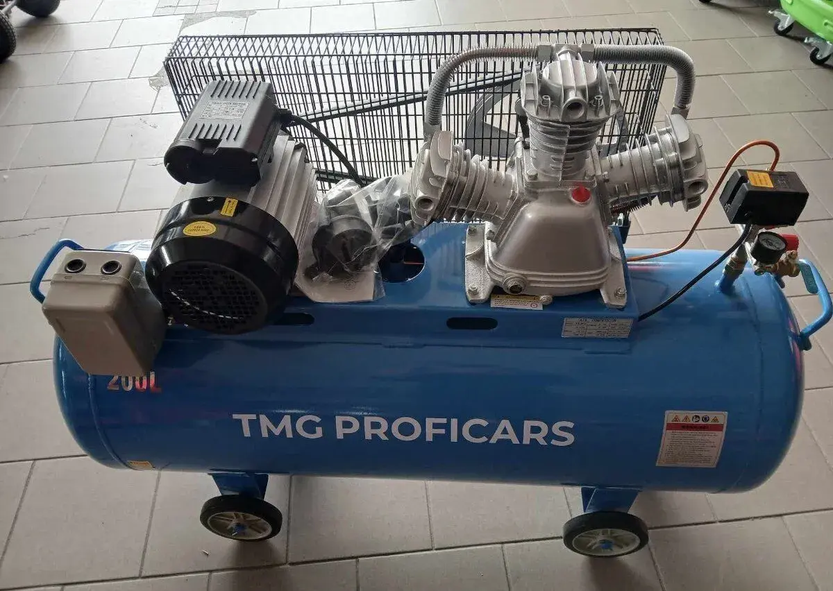 Vzduchový kompresor 200L, 500l/min, 230V/380V
