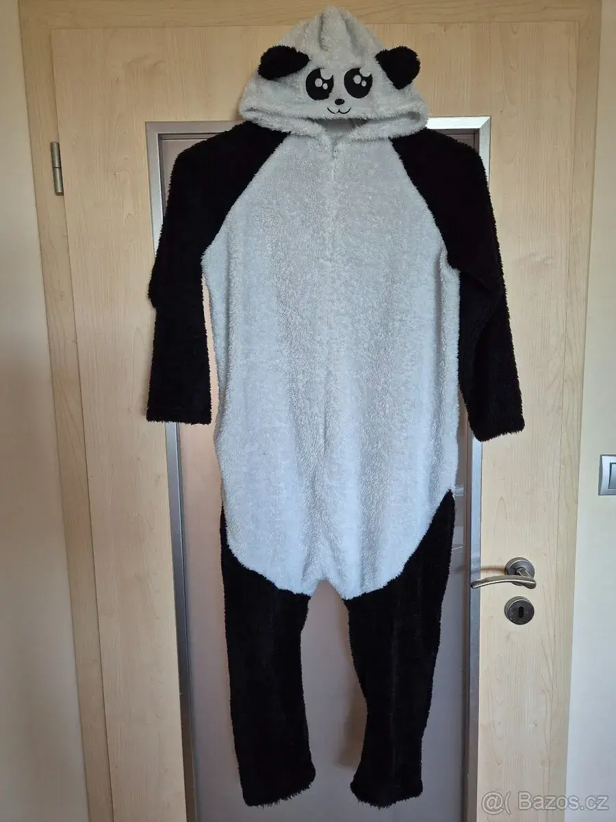Kostým/ overal PANDA vel. 10-12let