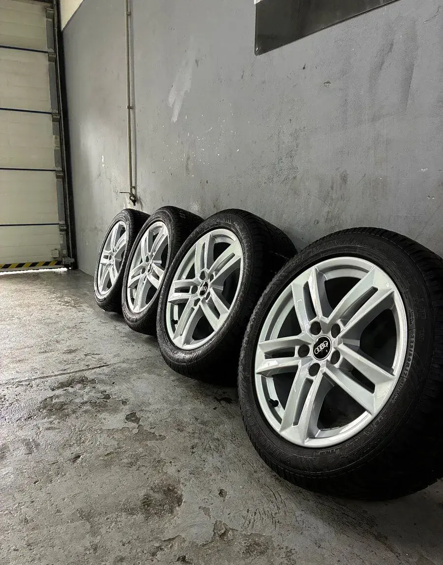 Originální zimní sada alu kol Audi A4 B9 R17 5x112 – Špičkov