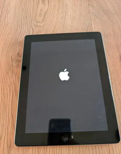 Apple iPad 2 – 16GB Wi-Fi (A1395)