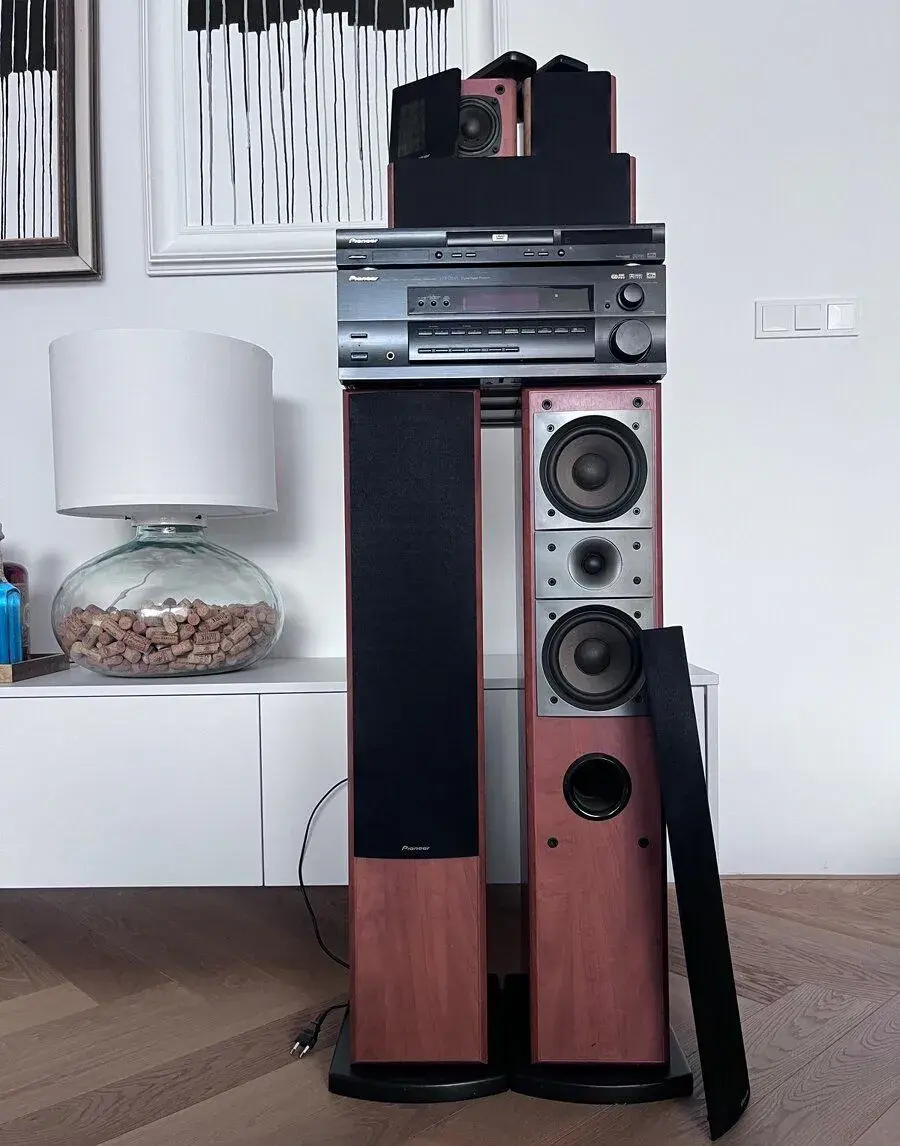 Hi-Fi soustava Pioneer + domácí kino