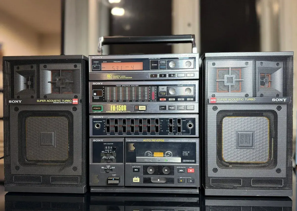 Sony FH-150R Boombox Legenda