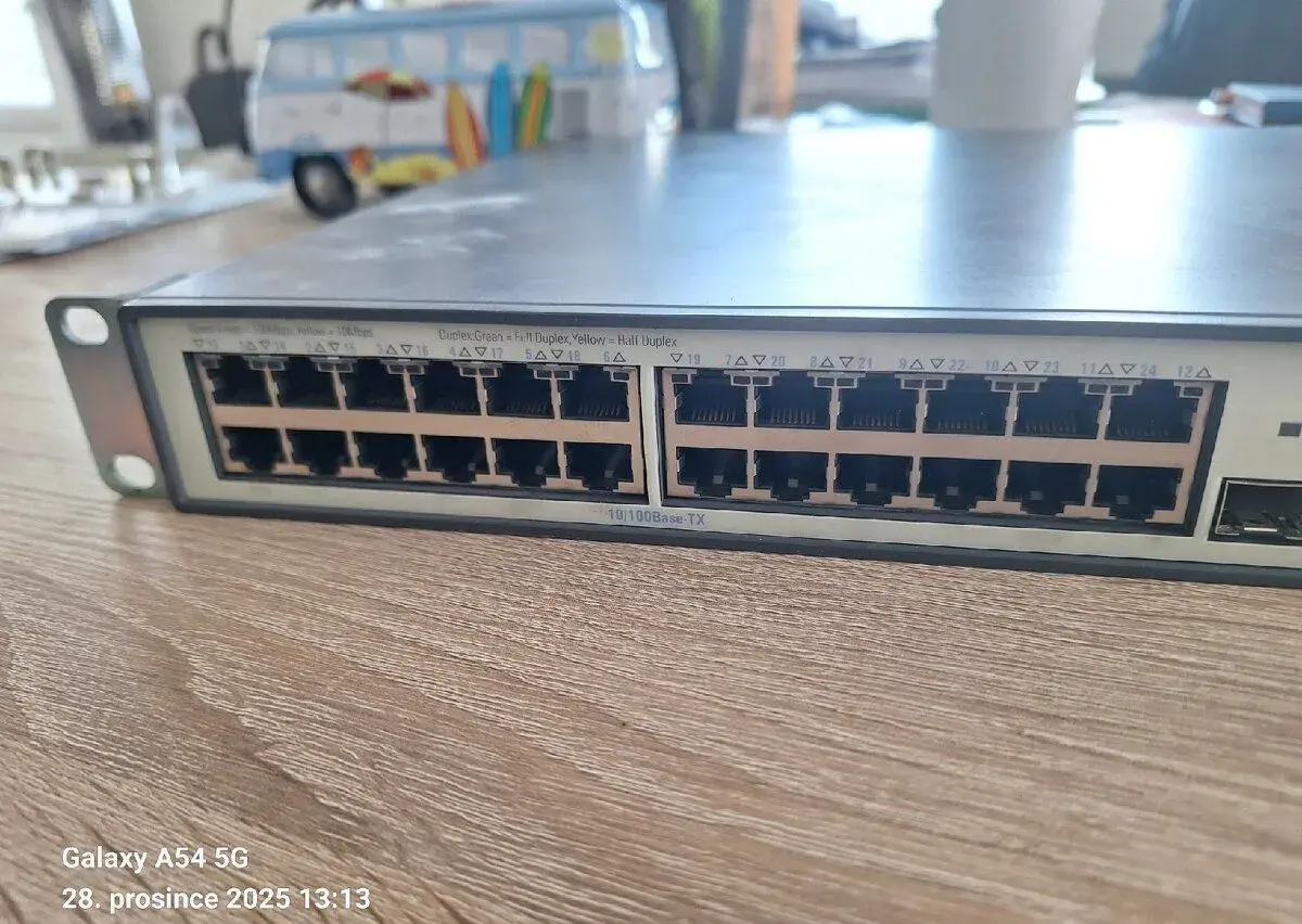 3COM switch 5500-EI-28port + 4x 1000BaseX