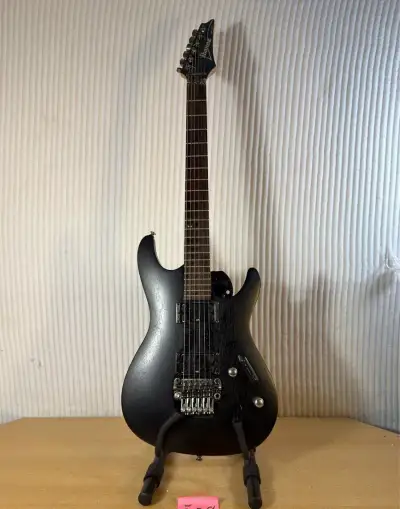 Ibanez S320