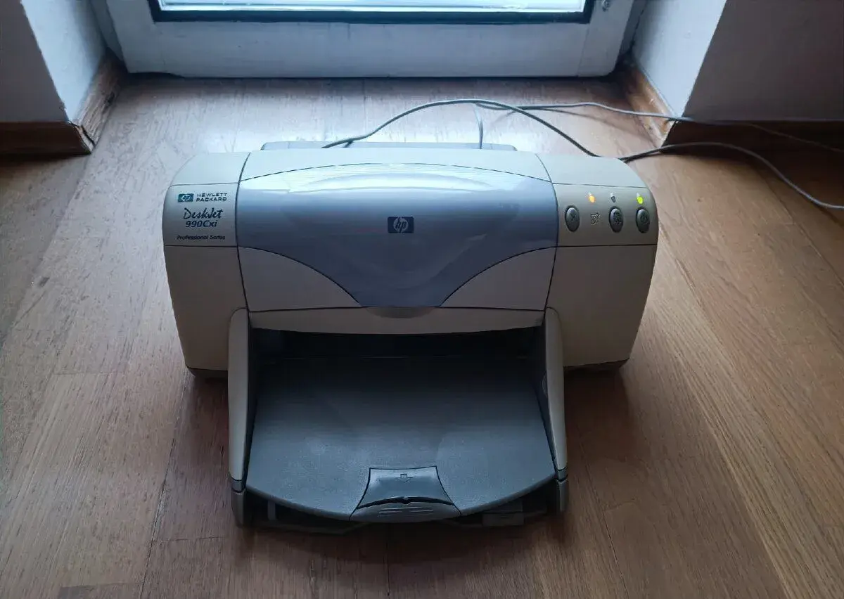 Tiskarna HP 990 Cxi