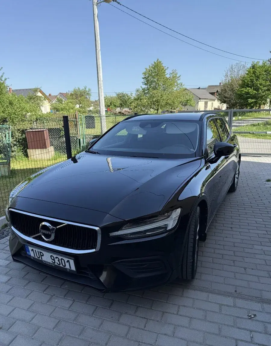 Volvo V60 – 2020, 170 000 km