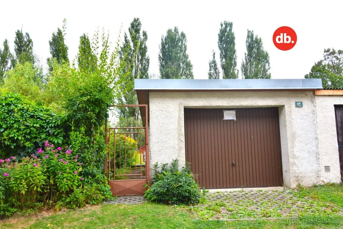 Prodej garáže 25 m² a zahrady s chatou, Toužim, ev.č. 01833