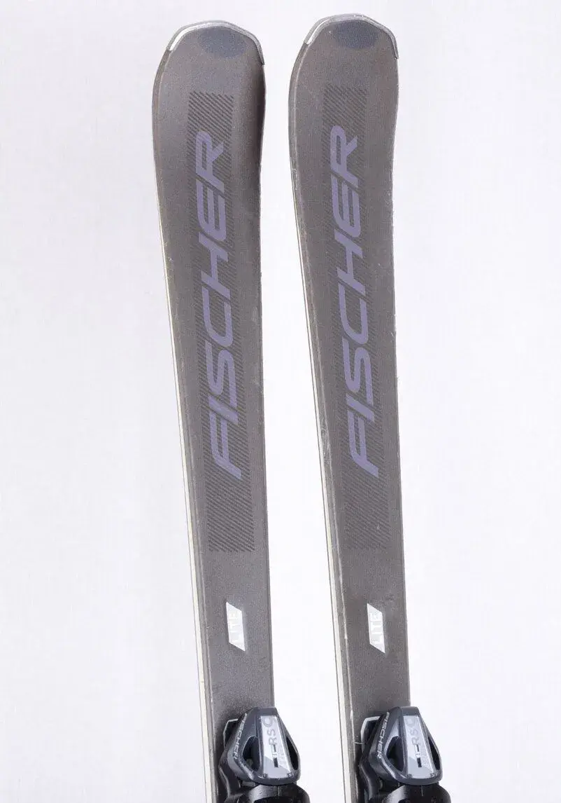 Použité dámské lyže FISCHER RC ONE LITE 68 SLR 2023