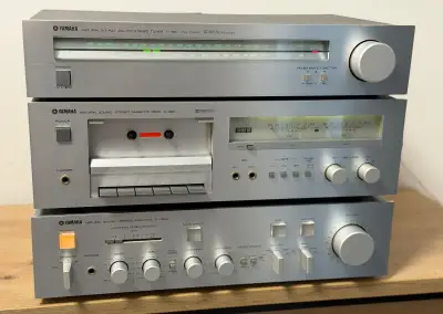 YAMAHA A-760 II VINTAGE STEREO SESTAVA VĚŽ