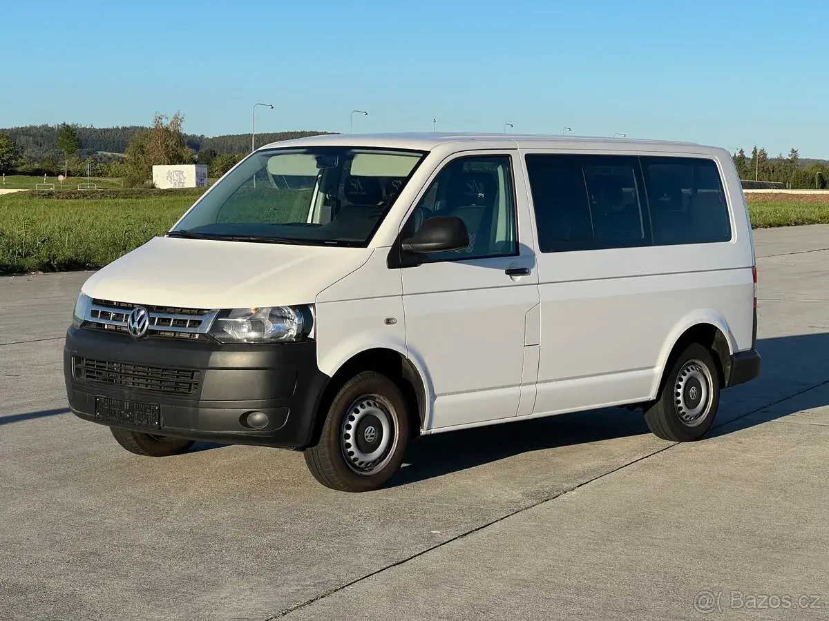 T5.1 2.0TDI 103kw DSG 9 míst