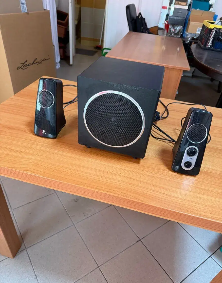 Reprosoustava 2.1 Logitech Z523 (40 W RMS / subwoofer)