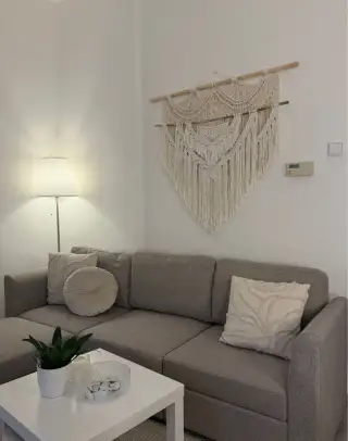 písková třímístná pohovka s lenoškou
