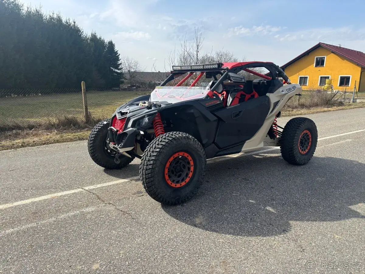 NOVA CENA Can-am Maverick XRS Turbo Yoshimura 2000km