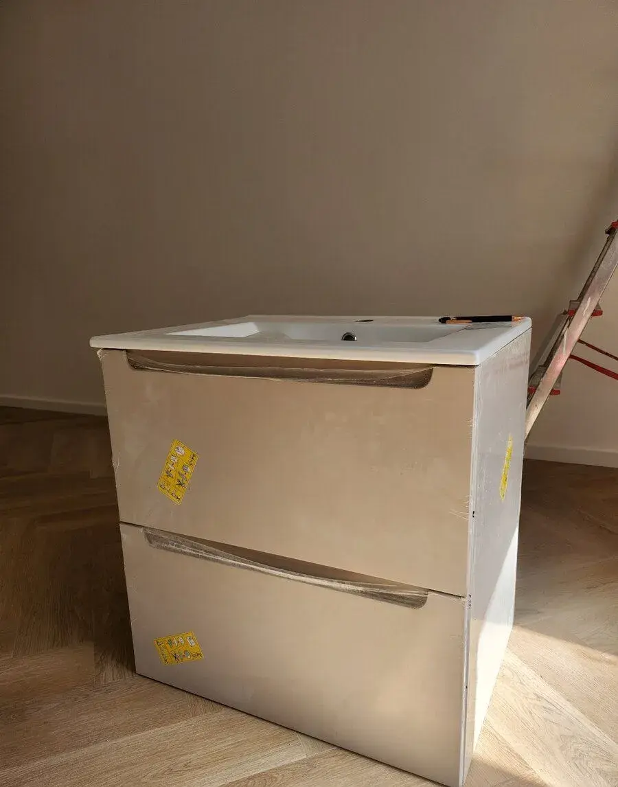 Koupelnová skříňka