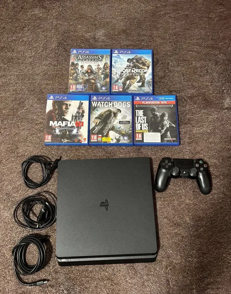 PlayStation 4 slim