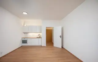 Pronájem bytu 1+kk 36 m² Felklova, Roztoky