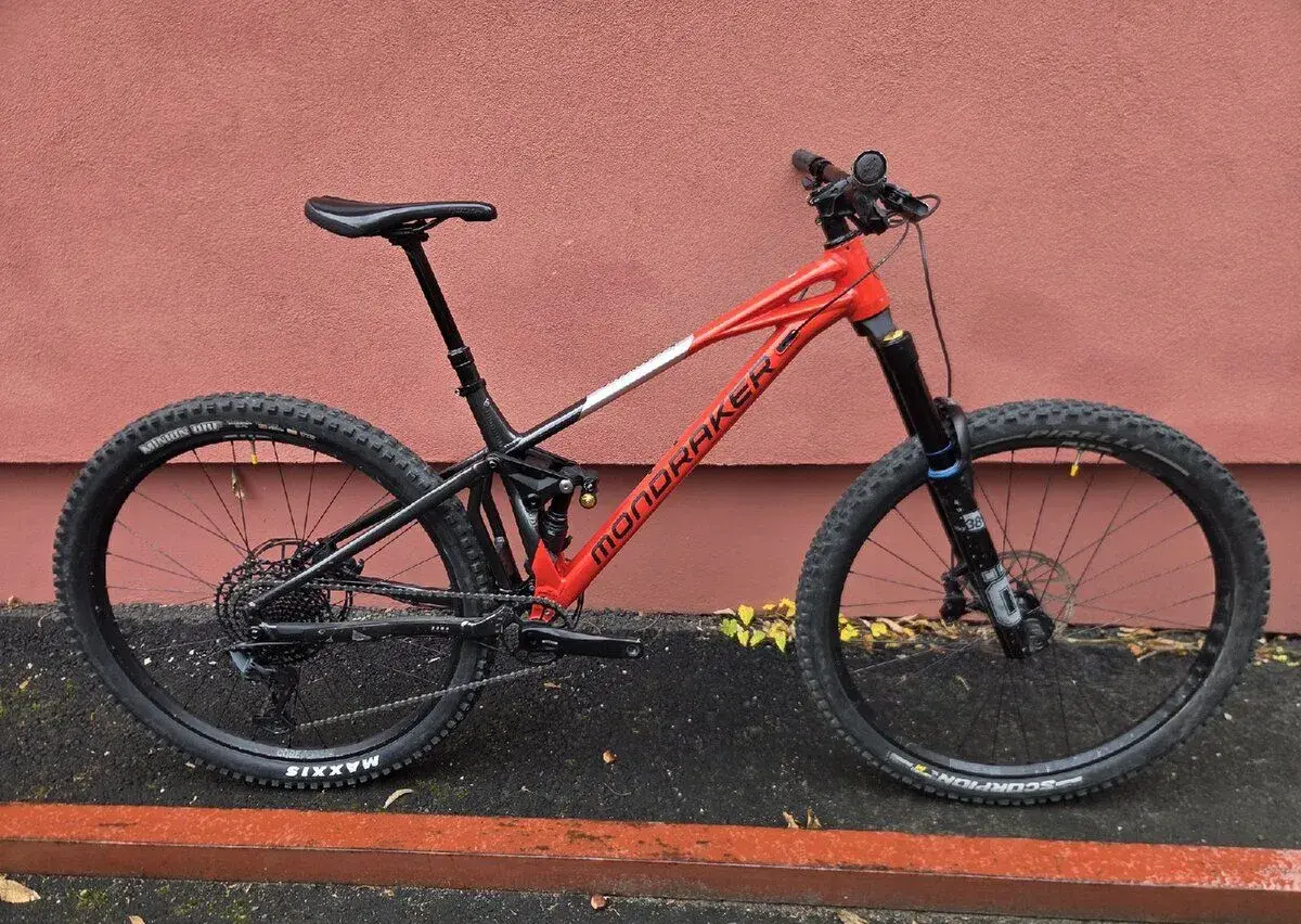 Mondraker Superfoxy R, vel M