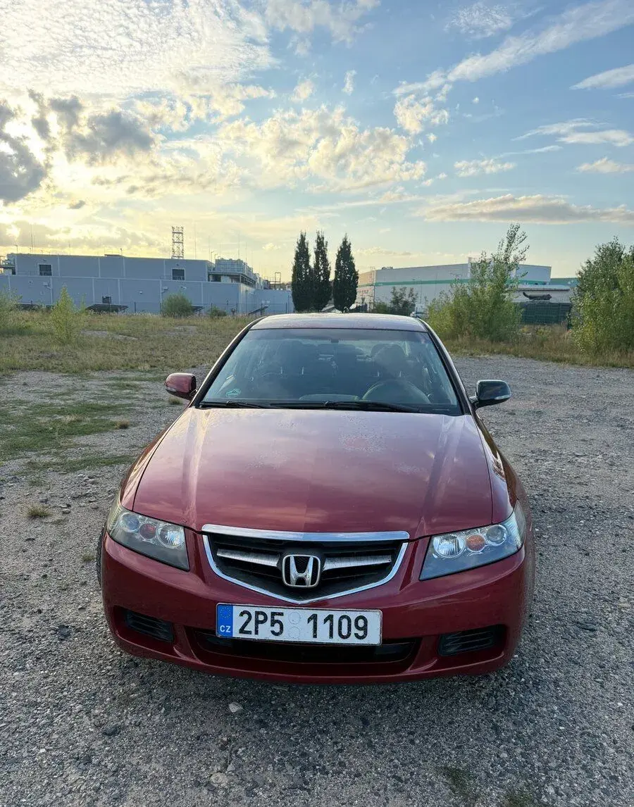 Honda – 2004, 242 000 km
